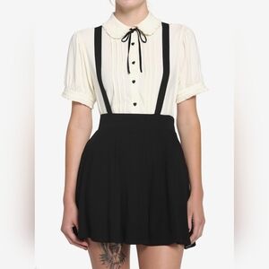 Hot Topic Suspender skirt